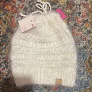 SO Soft White Knit Beanie